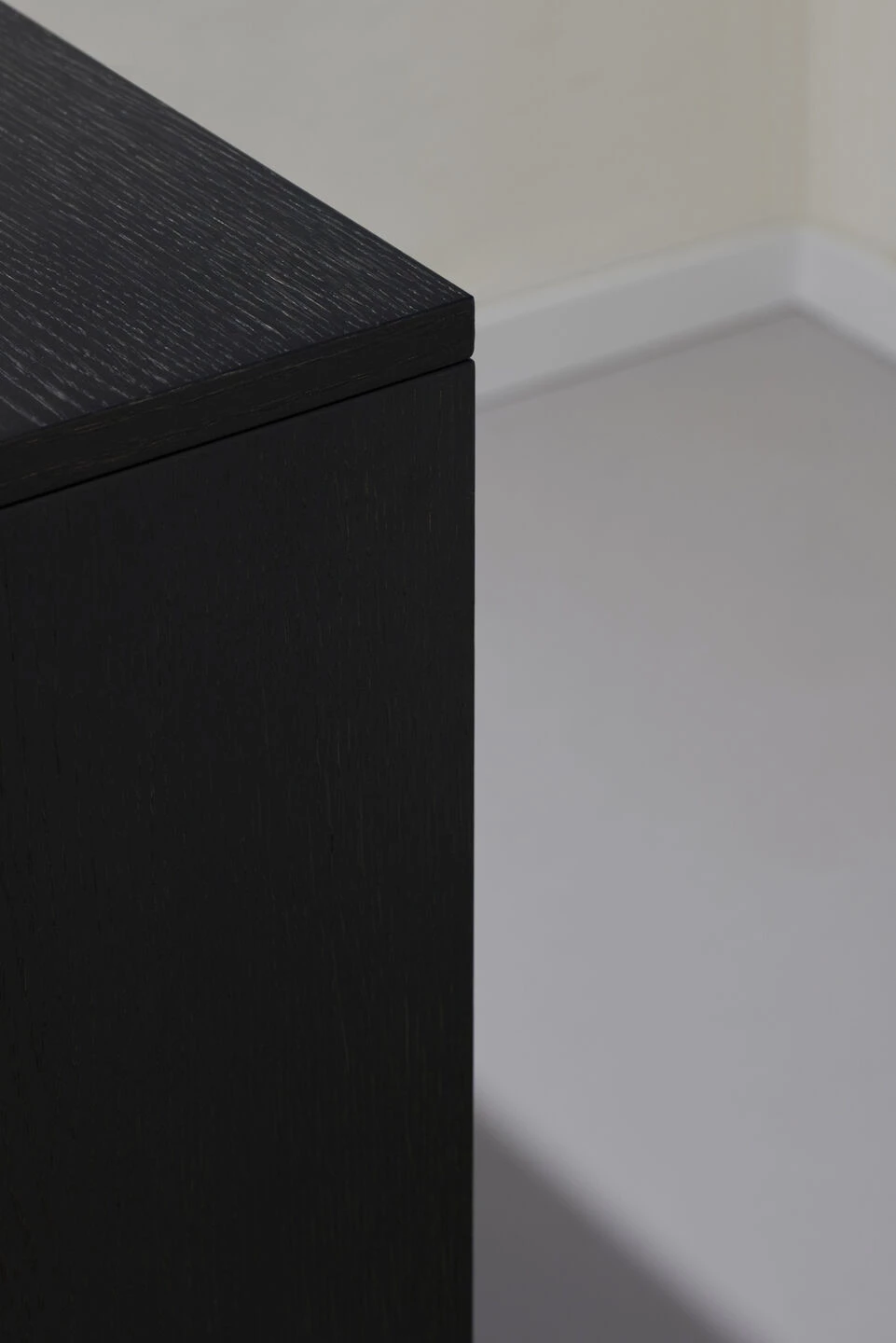 德国古老建筑中的现代纹身工作室-24