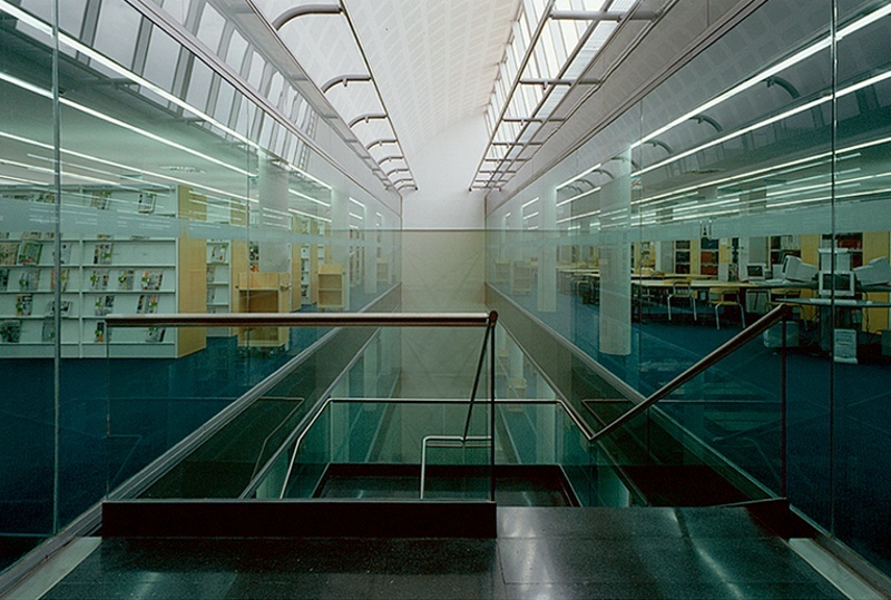 巴塞罗那自治大学传播图书馆及综合报库丨西班牙巴塞罗那-15