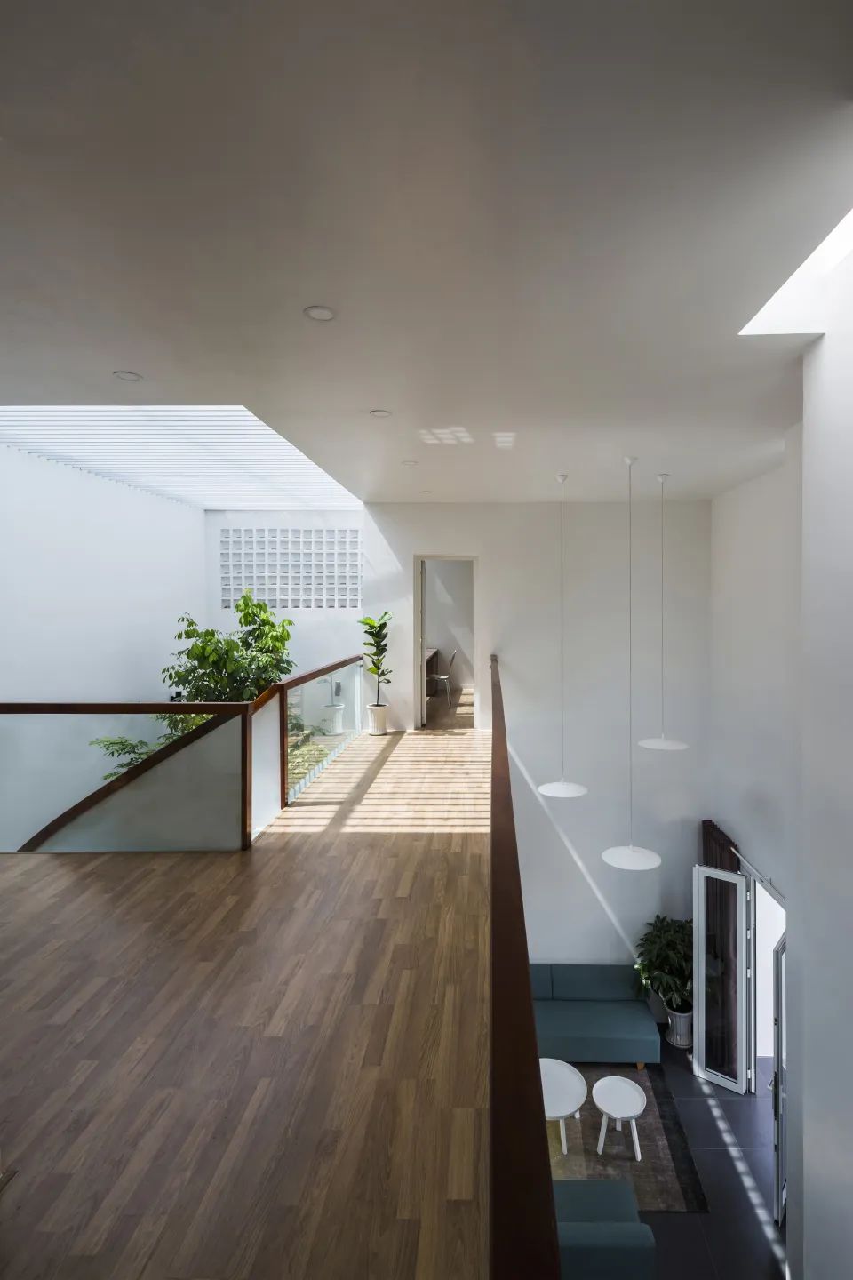 越南 T 住宅 | 花园联系私密空间的三口之家-34