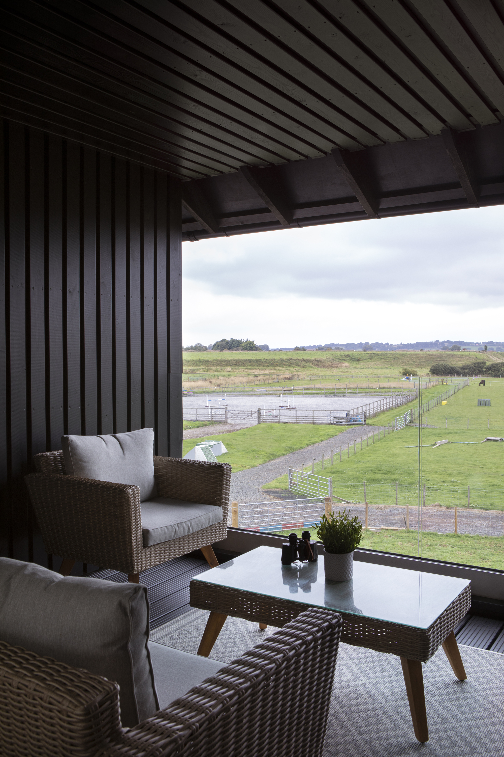 马房丨英国丨Loader Monteith-29