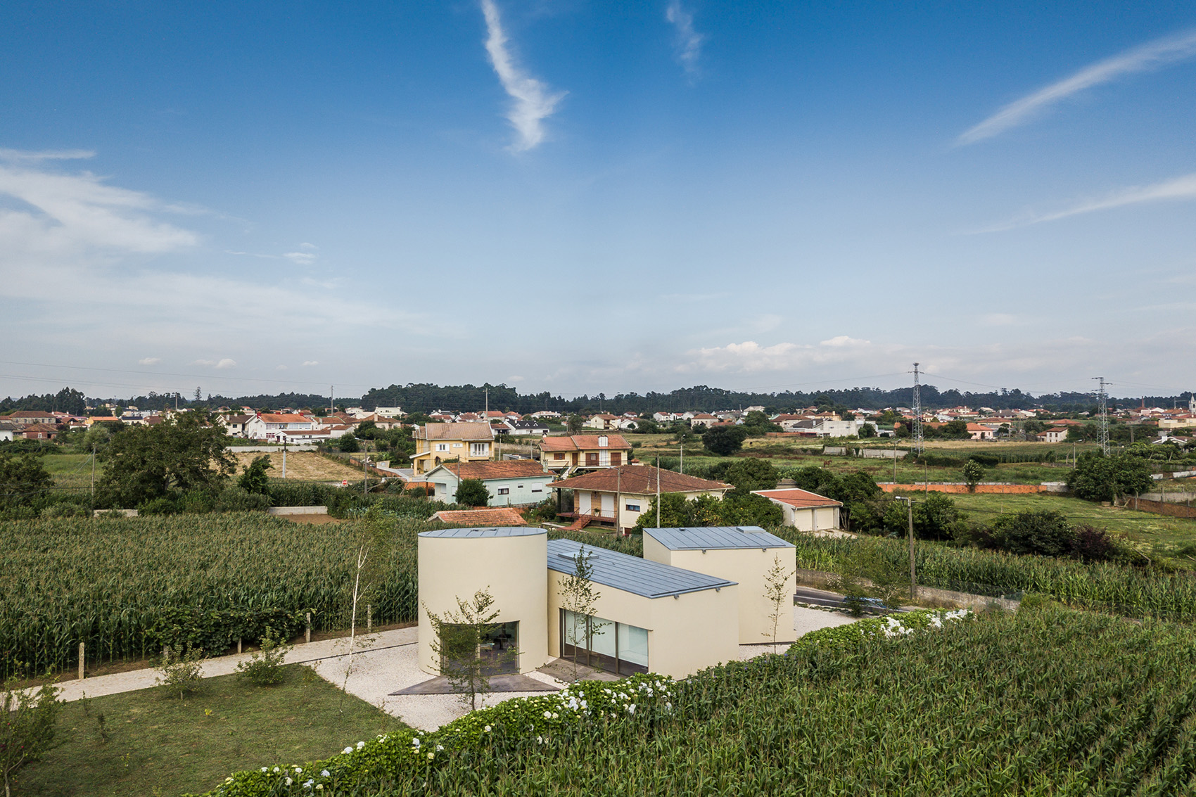 田野间的办公楼,葡萄牙 / Nelson Resende Arquitecto-75