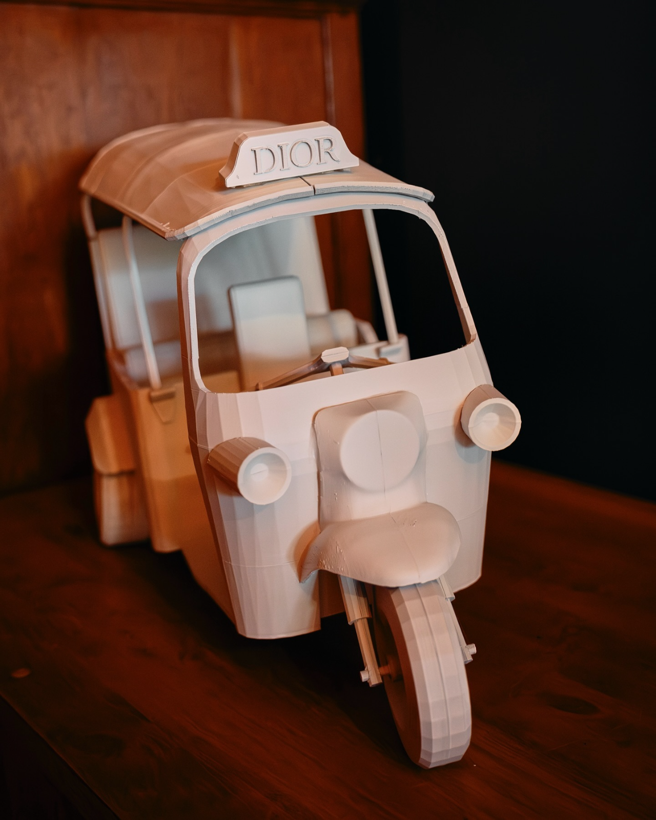 Dior 快闪店「黄金屋」丨泰国曼谷丨Dior 视觉营销创意总监 Luca Albero-99