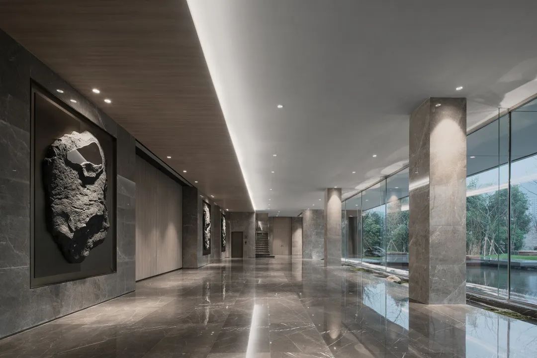 重庆融创文旅城曲水风和销售中心——山城江城，看山听雨-26