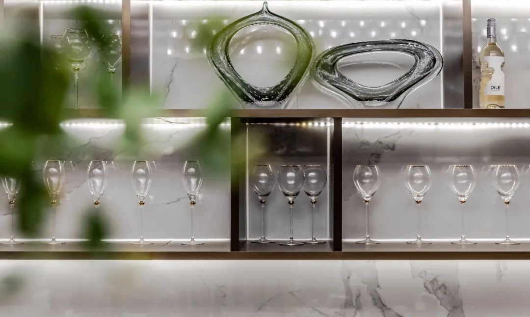 德信未来之翼售楼处 | 现代与古典的宁静奢华融合-28