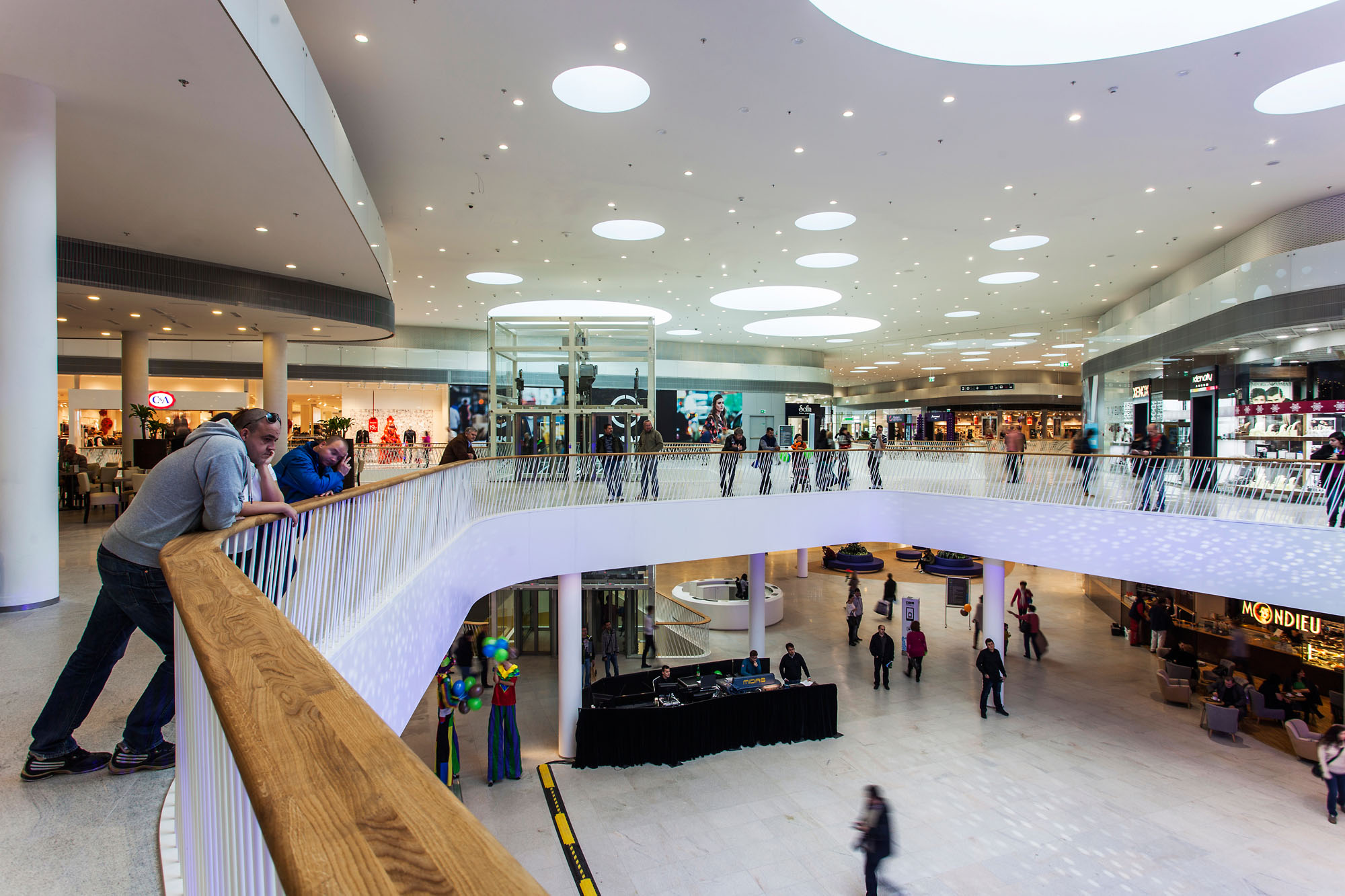 博里购物中心-18