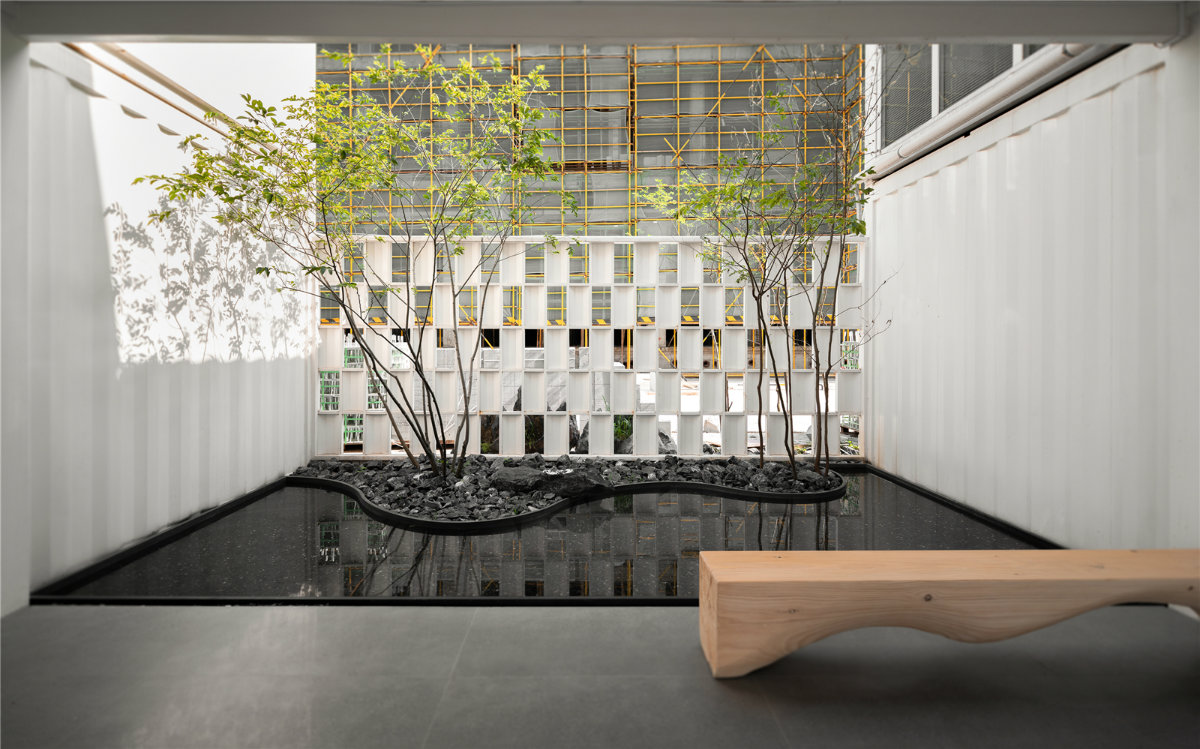 城市里的微景观 · 山外有山丨己十空间设计-20