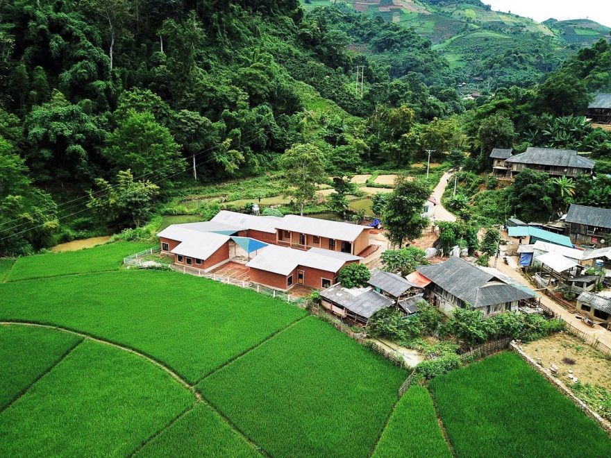 森林中的学校 · 1+1>2 建筑事务所打造独特学习环境-24