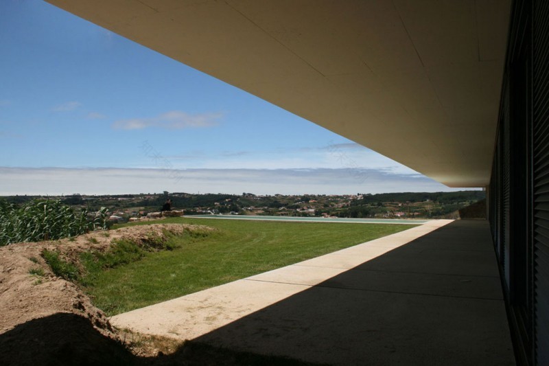 House in Alcobaça by Topos Atelier de Arquitectura-15