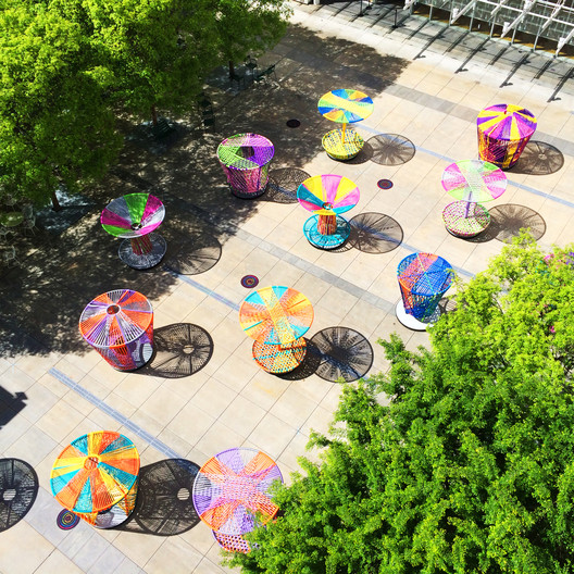 'Los Trompos'临时装置-38