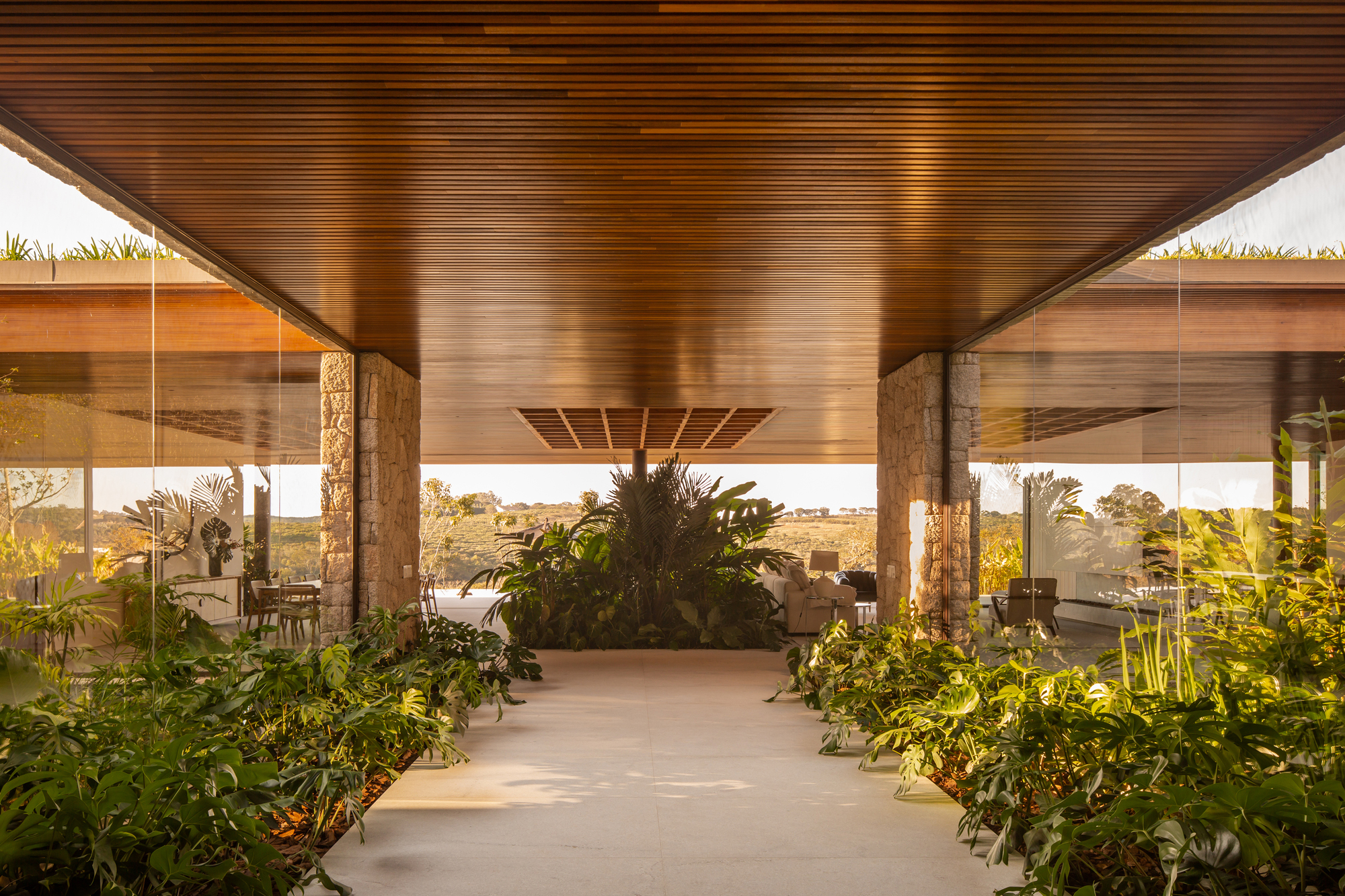 拉面宗尼之家（注：Ramenzoni可能是特定名称，因缺乏更多背景信息，这里仅按常见方式拆分音译Ramen为拉面，zoni音译为宗尼） 丨巴西丨KA2R Arquiteura-30