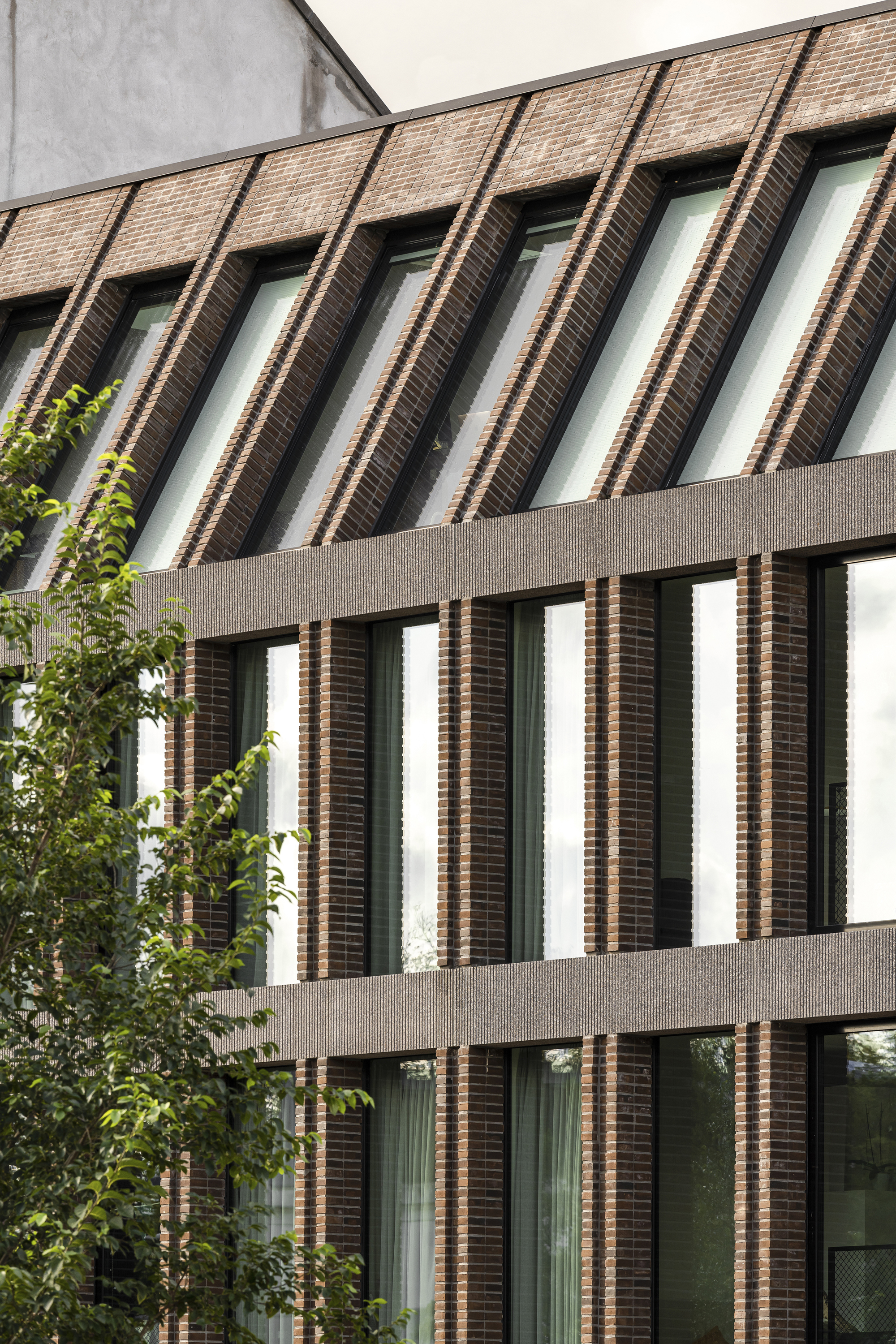 融合历史与现代的荷兰阿姆斯特丹 Foeliestraat 2-4 公寓设计-12