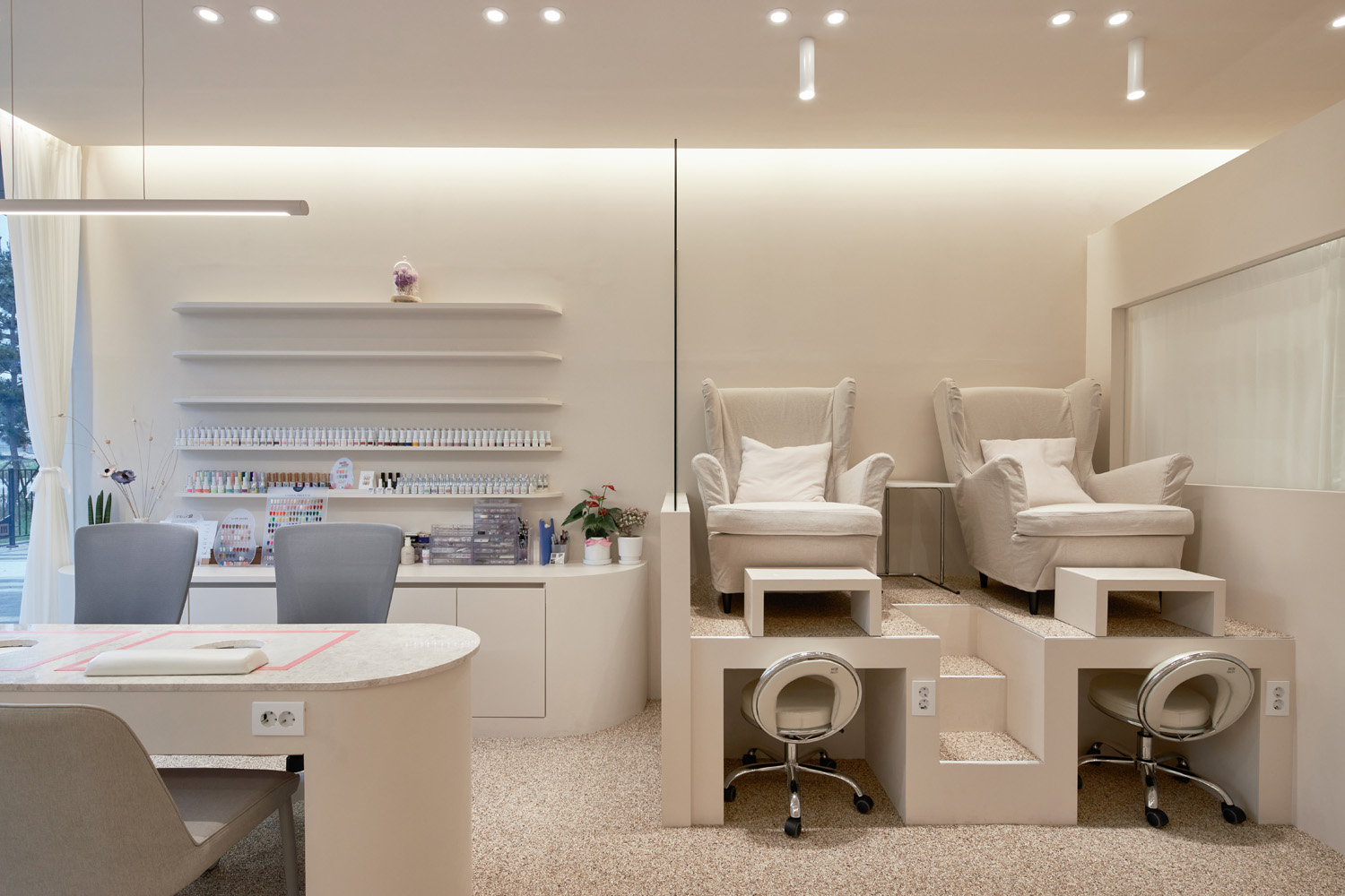 12 坪现代简约白调室内设计案例-6