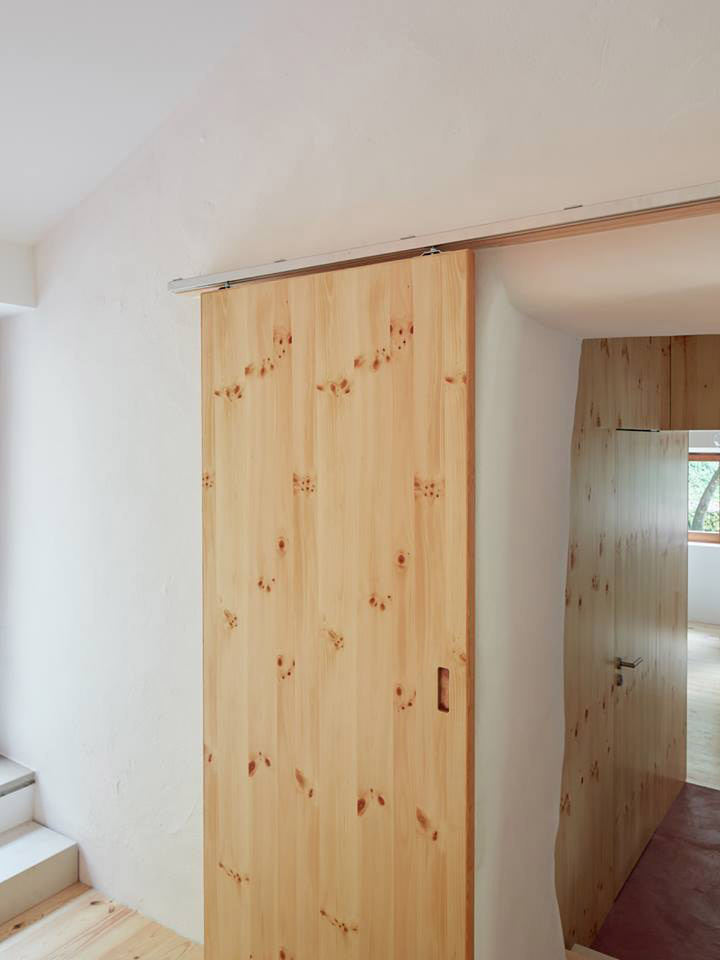 悬崖边的水磨坊民宿 / Bruno Lucas Dias Architecture-26