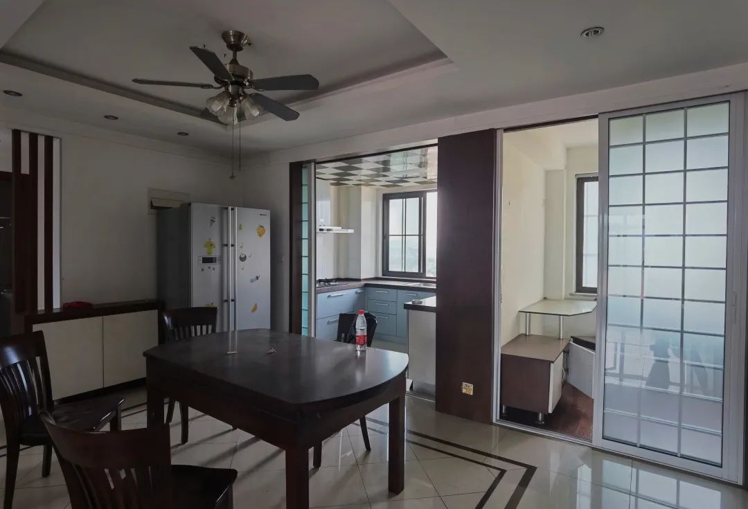 南京香山美墅 · 老小区里的趣味下沉式客厅丨中国南京丨北岩设计-12