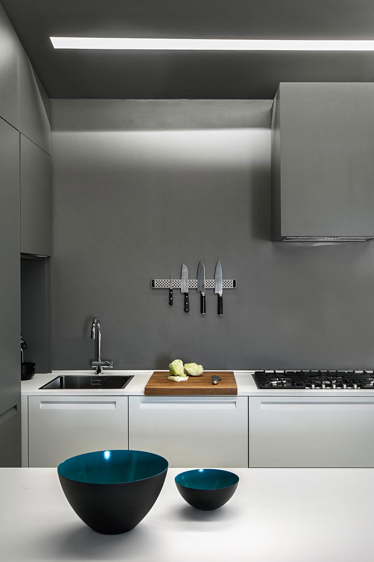 意大利布雷西亚年轻夫妇现代家居重塑-28