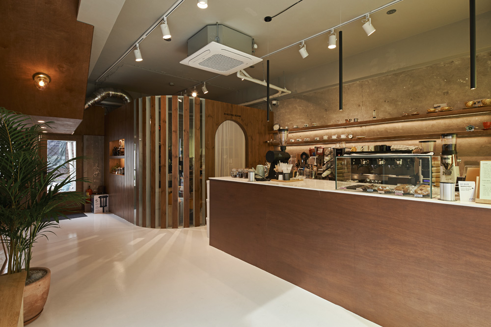 现代简约 39 平咖啡厅室内设计案例-3