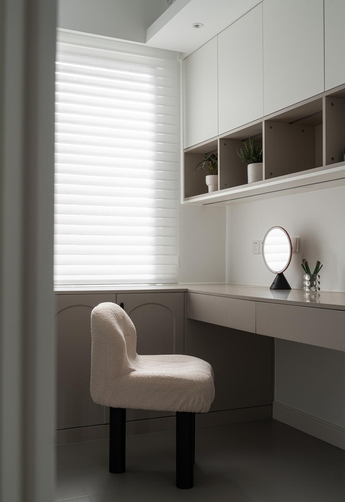 单身女孩的灰粉调快乐星球-36