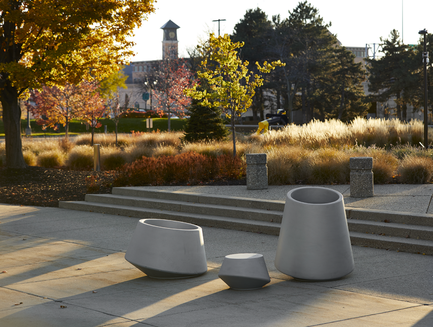 巴西陶瓷艺术家打造公共景观雕塑-11