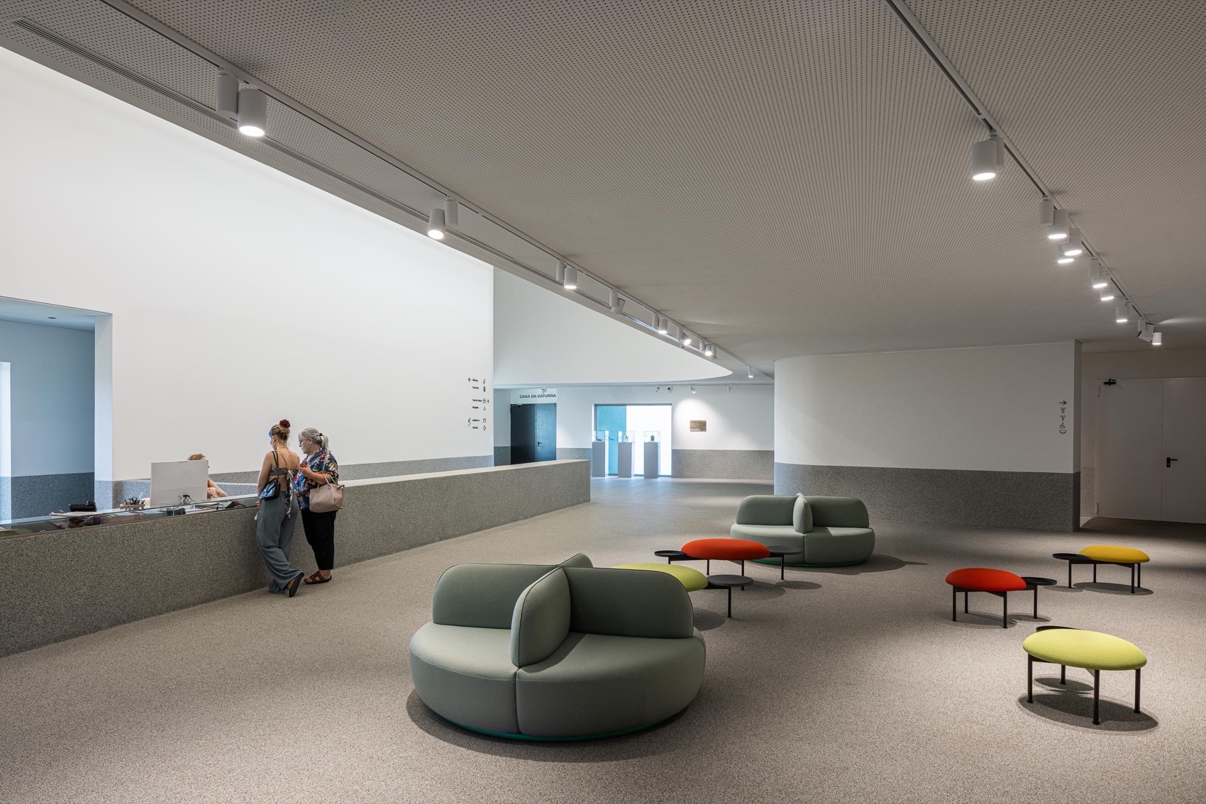 文化中心丨葡萄牙丨Galeria Gabinete-31