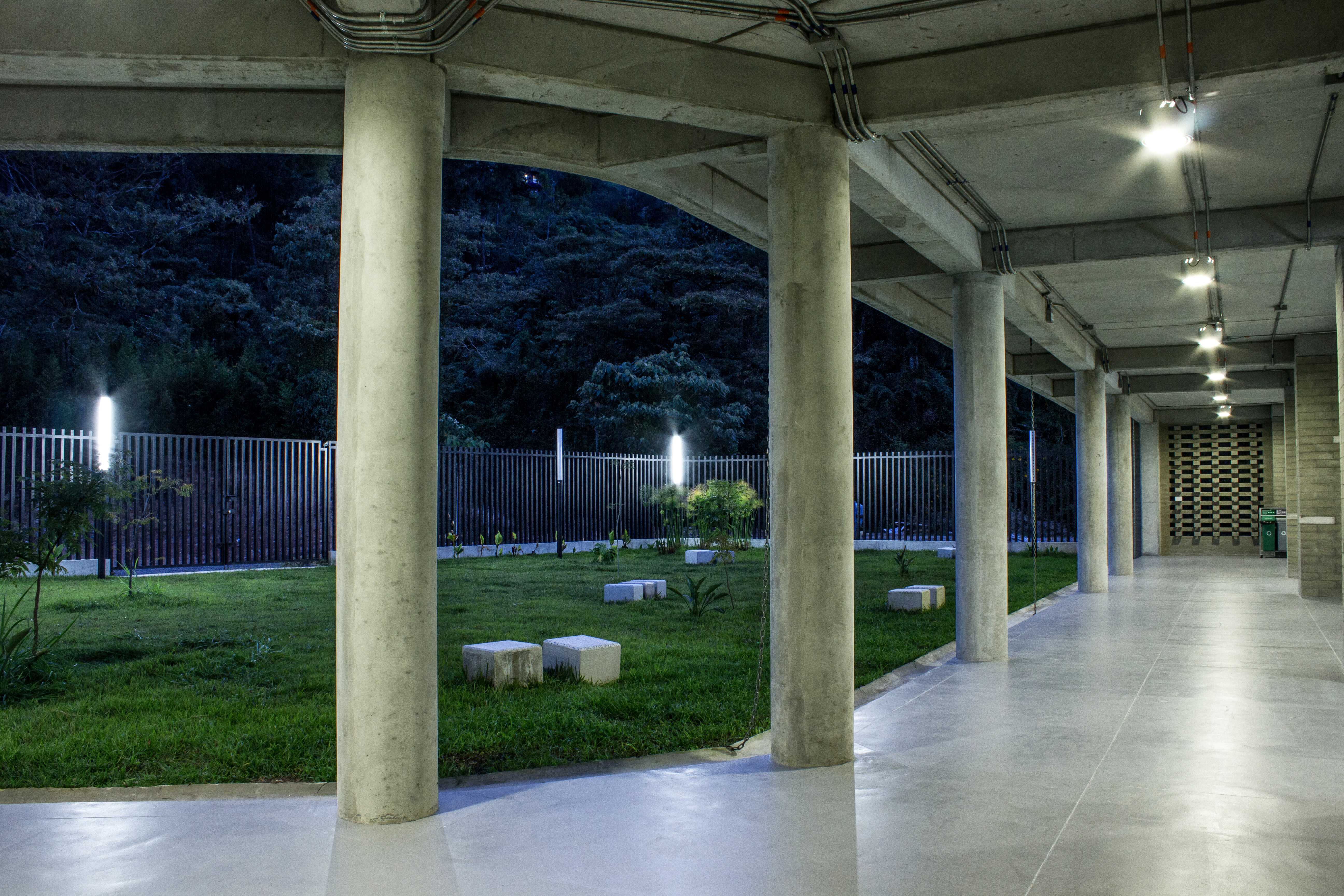 raices educational park 4-33