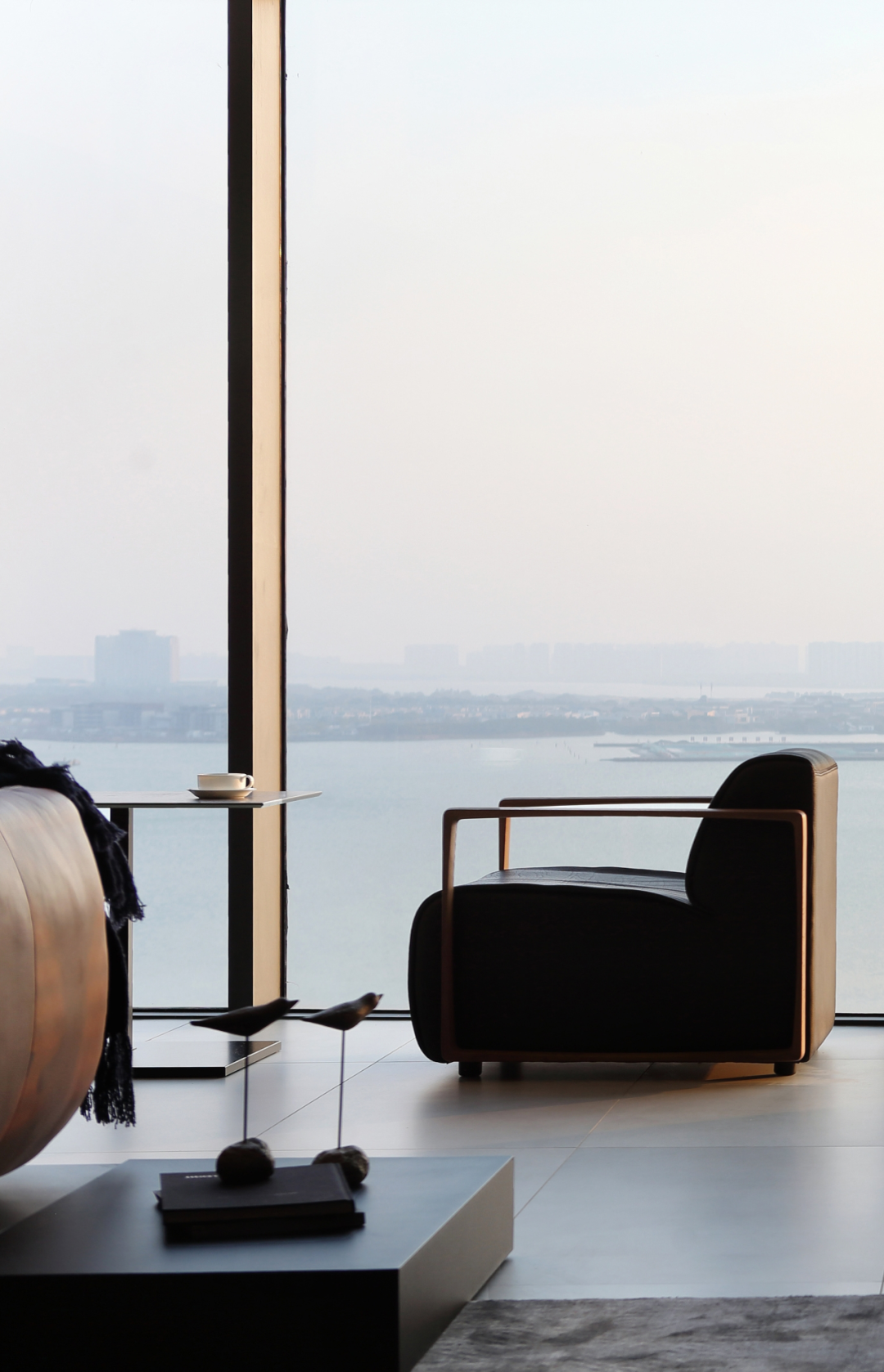 苏州玲珑湾 520m²顶级湖景复式丨中国苏州丨石木空间建筑设计-19