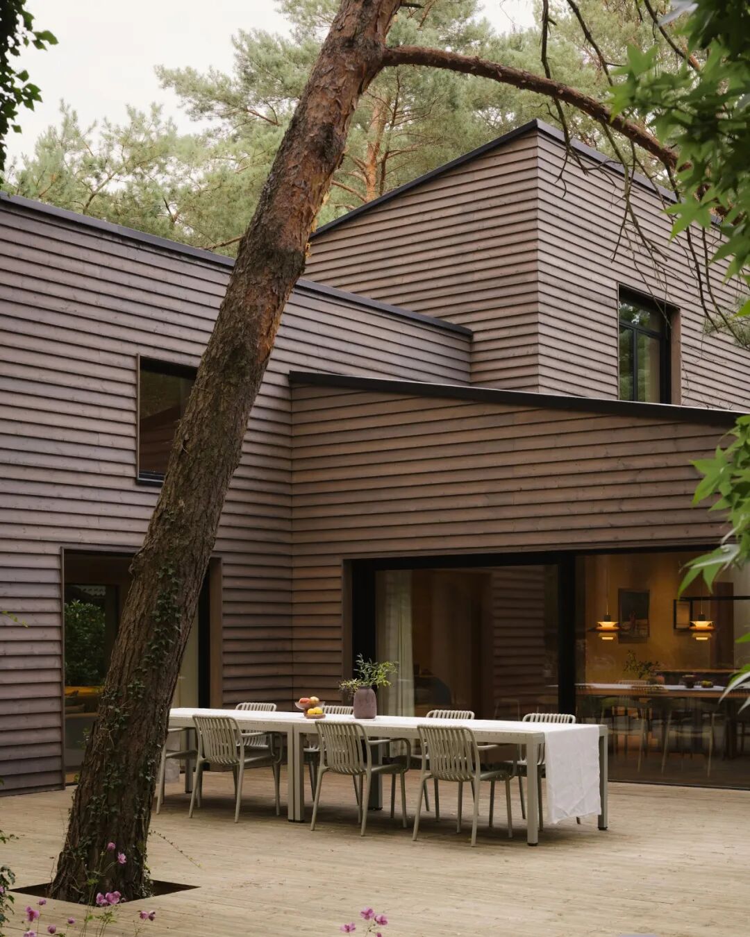 卡萨拉斯玛格丽塔斯公寓（Casa常见指房子、公寓等，由于缺乏更多背景信息，一般以公寓来常见处理，但根据具体场景这里也可能表示其他场所；Las Margaritas音译过来是拉斯玛格丽塔斯 ，它可能是具体的人名、地名等，可根据实际情况进一步确认指代对象及更合适的译法，如果是酒店、度假村等也可纠正信息重新让我翻译 ）丨哥伦比亚丨Trópico Arquitectura-34