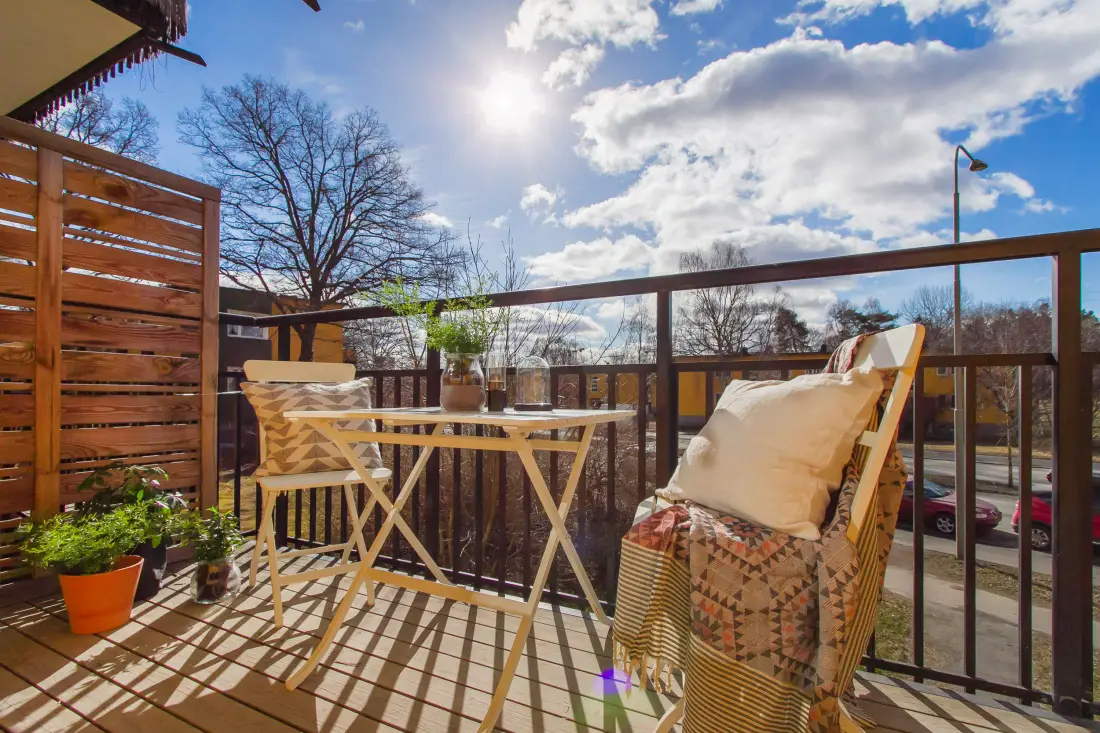 41 平米公寓巧用衣架做隔断-14