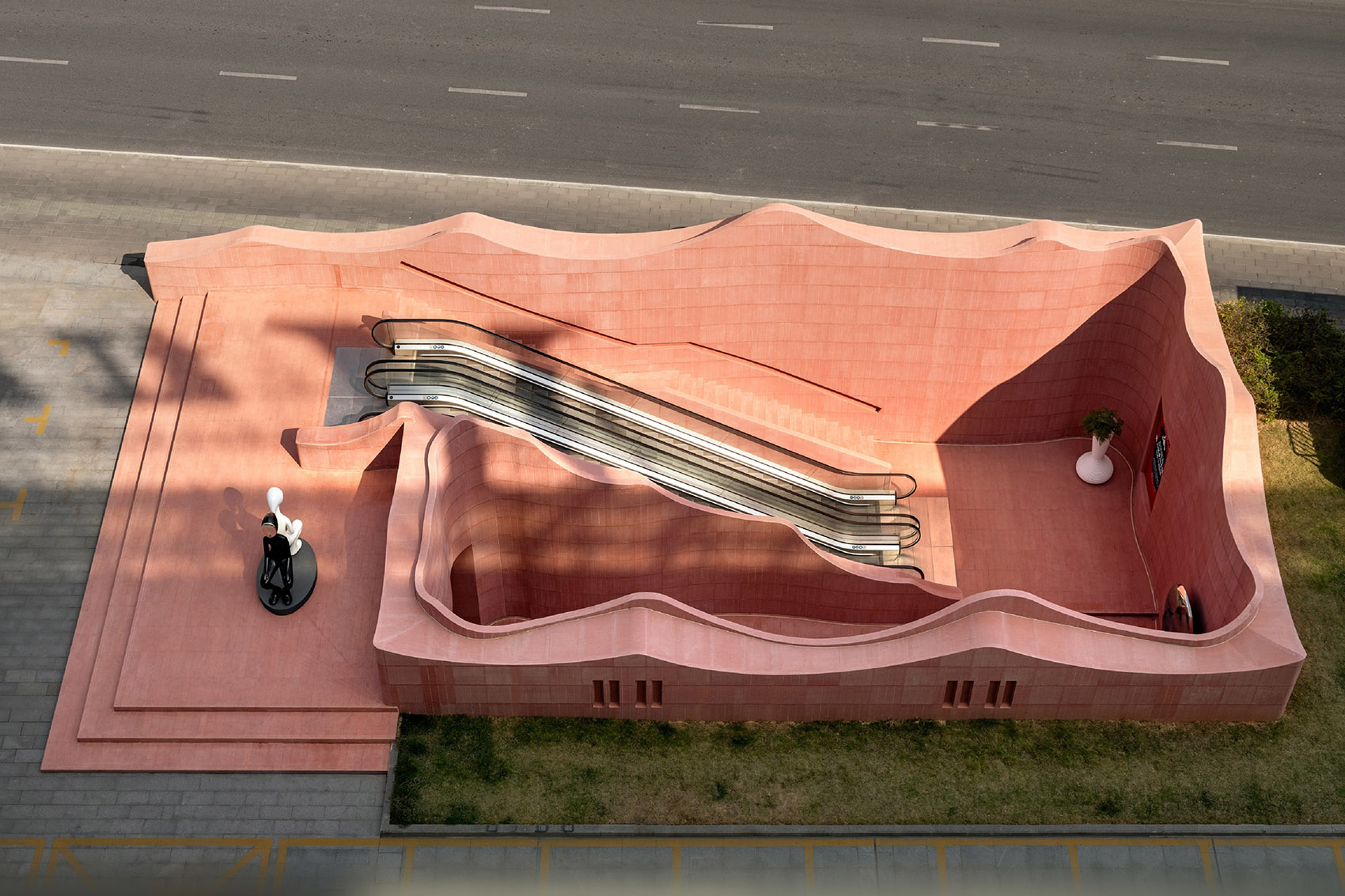 红色湾流·厦门地铁五缘湾站3号口改造丨中国厦门丨ATENO天诺国际设计-4