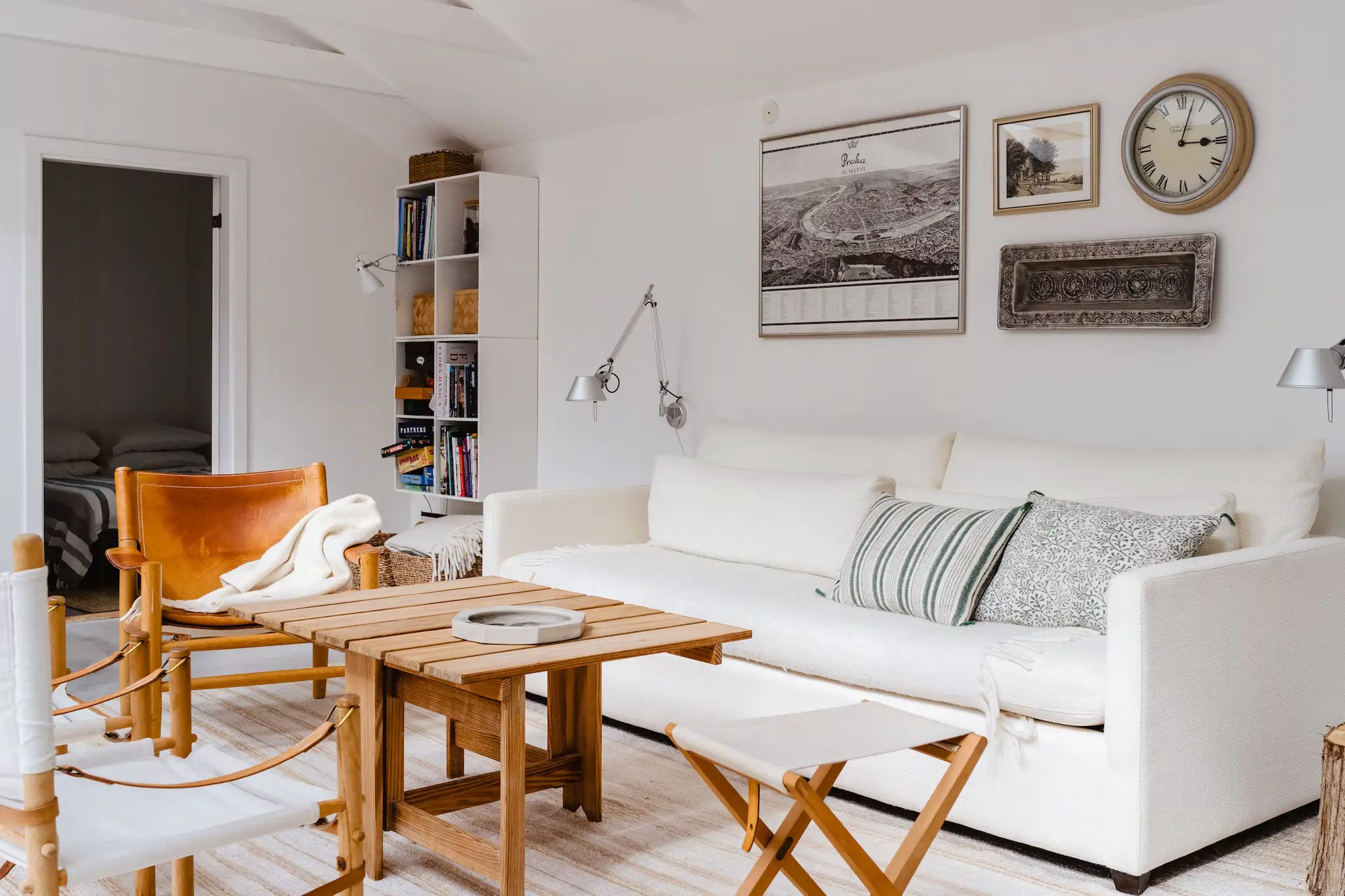 瑞典水边明亮度假屋,自然极简设计典范-3