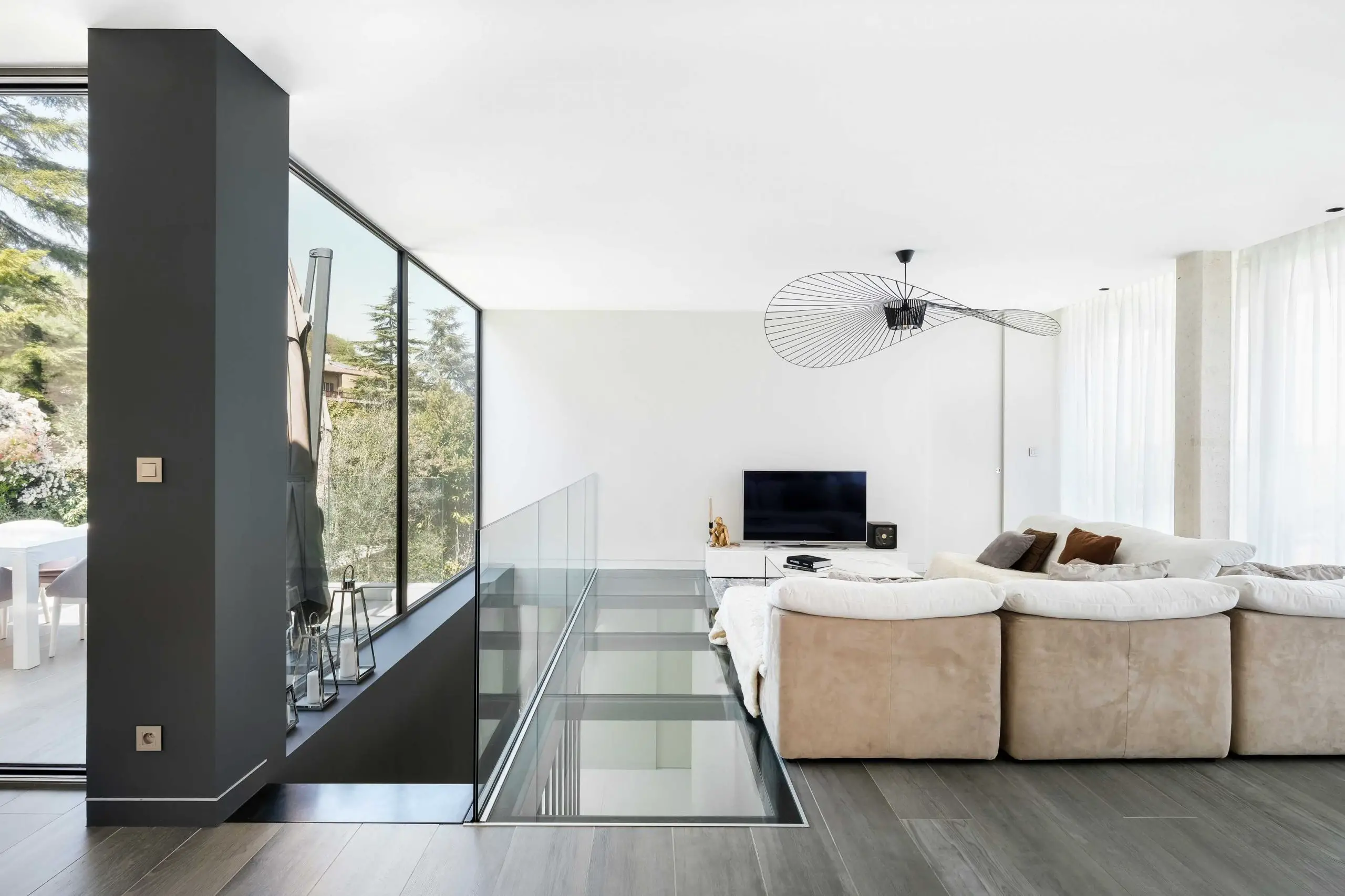 现代设计别墅 | 自然与艺术的完美融合-3