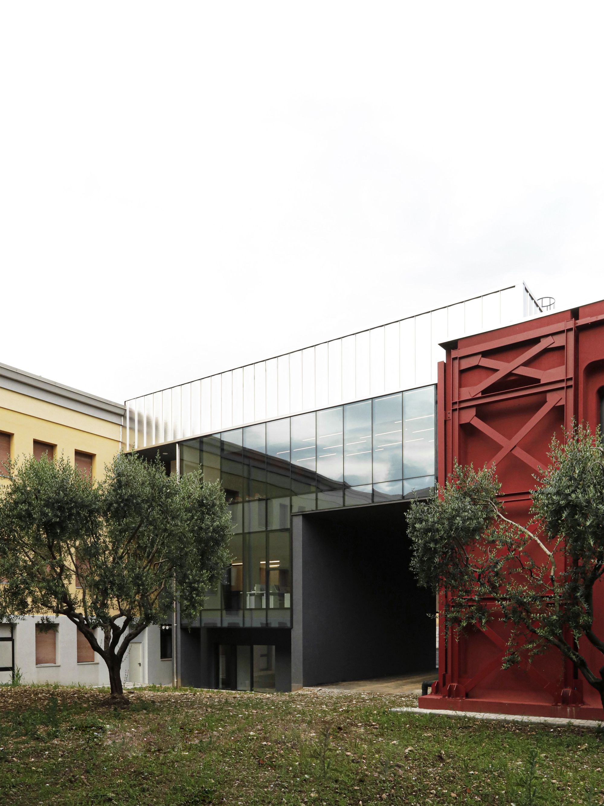 Renovation and Extension E. Fermi Secondary School / Giulia de Appolonia - officina di architettura-18