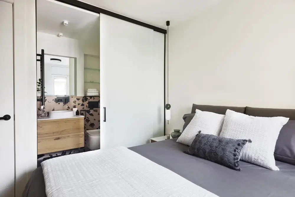 西班牙海滩上具有多元文化底蕴的 100 平米公寓-12