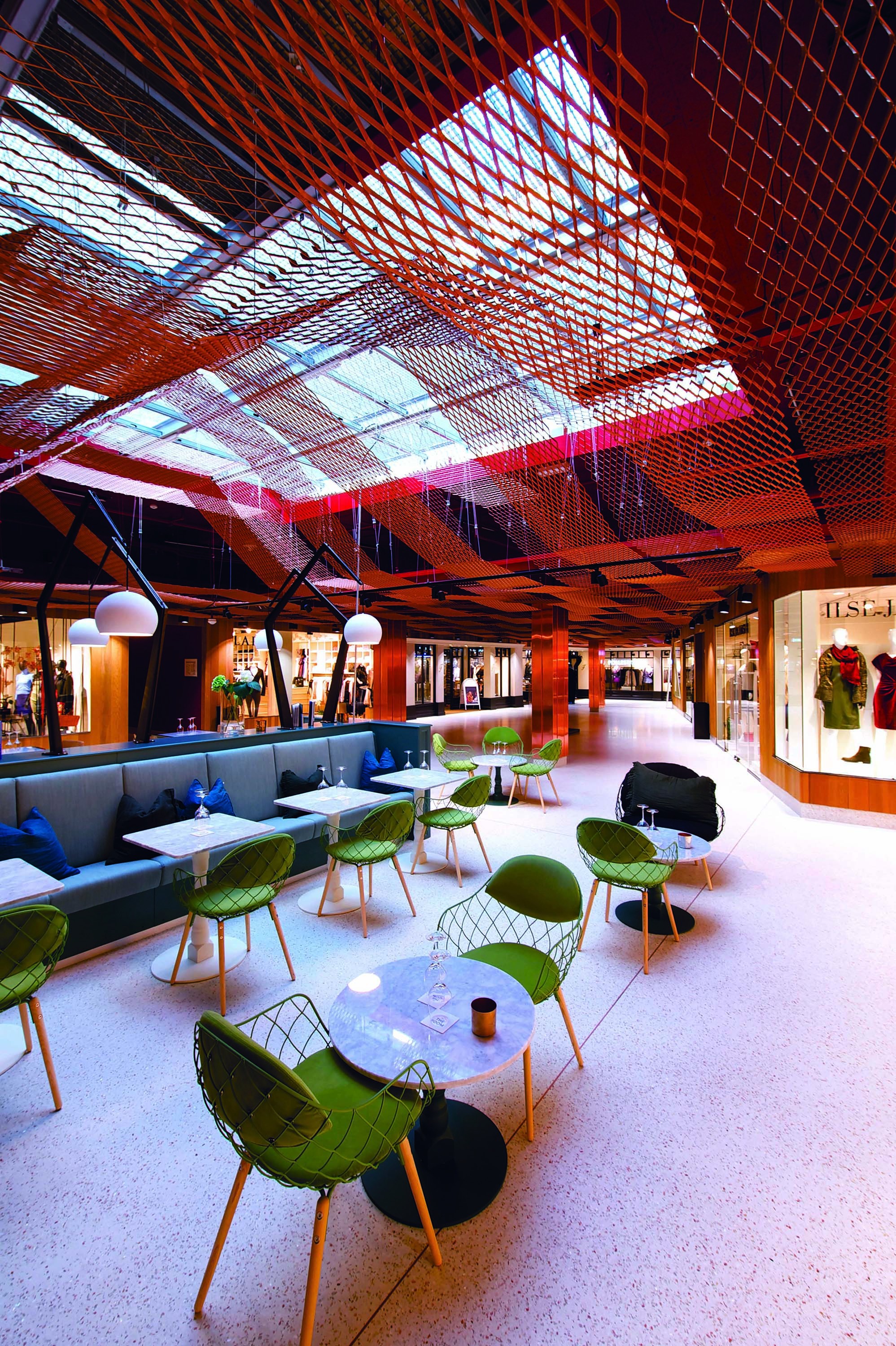 奥斯陆 Paleet 购物中心的现代奢华设计-1