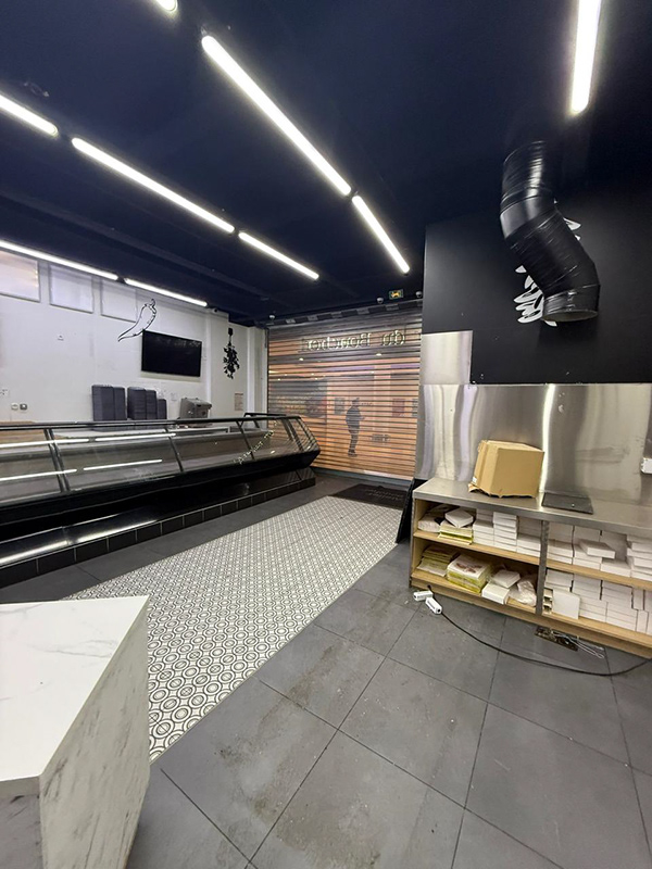 SMASH BRO 汉堡餐厅丨法国巴黎丨Moamen Mahmoud,Nada Ali 等团队-53