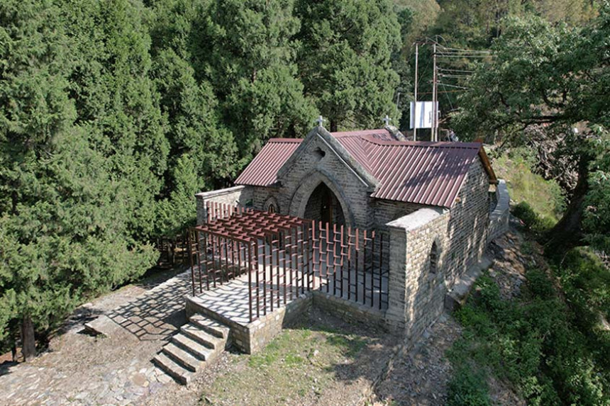 一座松树林中的公共纪念公园（Sensorium Park）丨印度丨Compartment S4-49