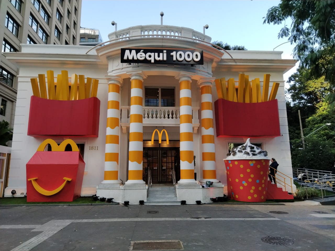 MÉQUI 1000 咖啡厅外立面改造丨巴西圣保罗丨Bullet,Mind 机构,Sutra,Casa Caucaia-10