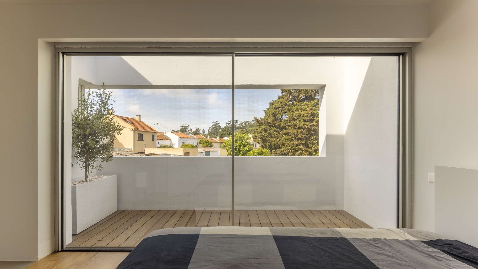 卡拉毛 BN 之家丨葡萄牙里斯本丨João Tiago Aguiar Arquitetos-23