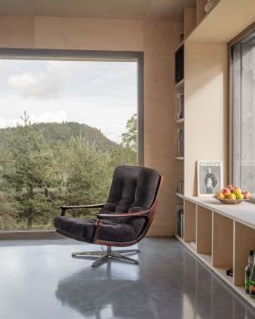 Saint-Andéol House Renovation and Extension / Banquet