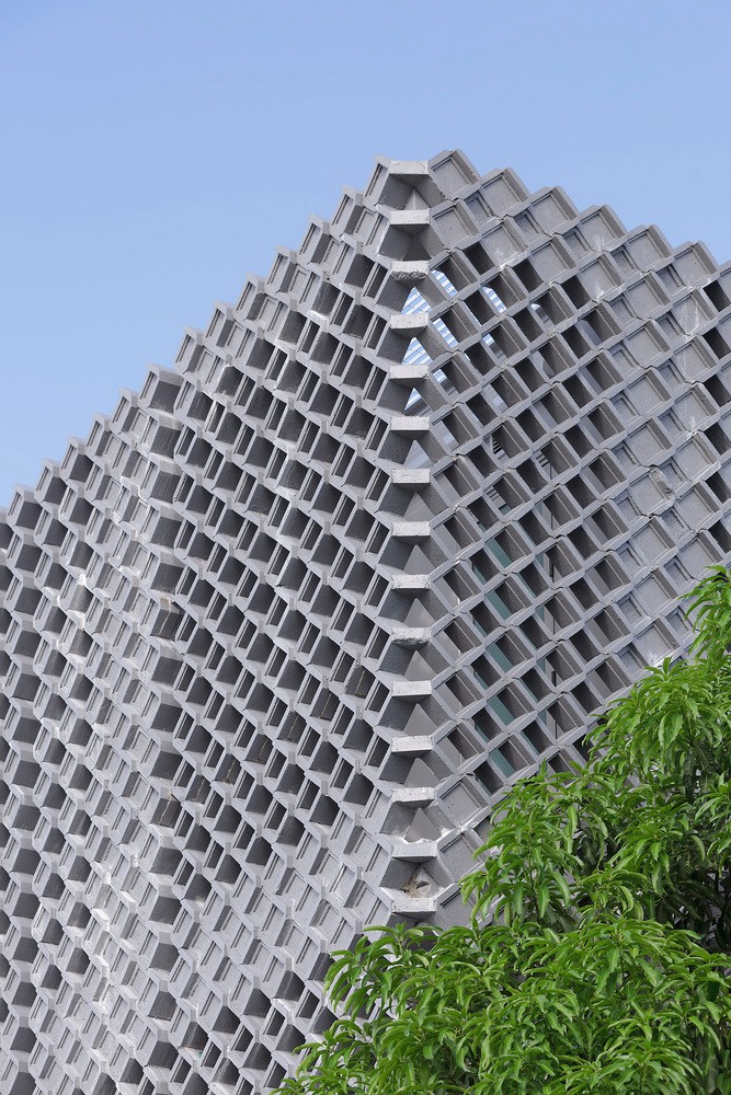 泰国镂空混凝土砖住宅-32