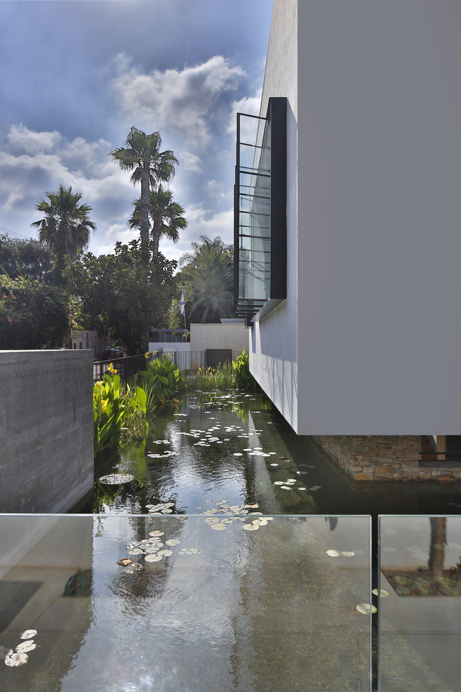 以色列水畔石山现代别墅-62