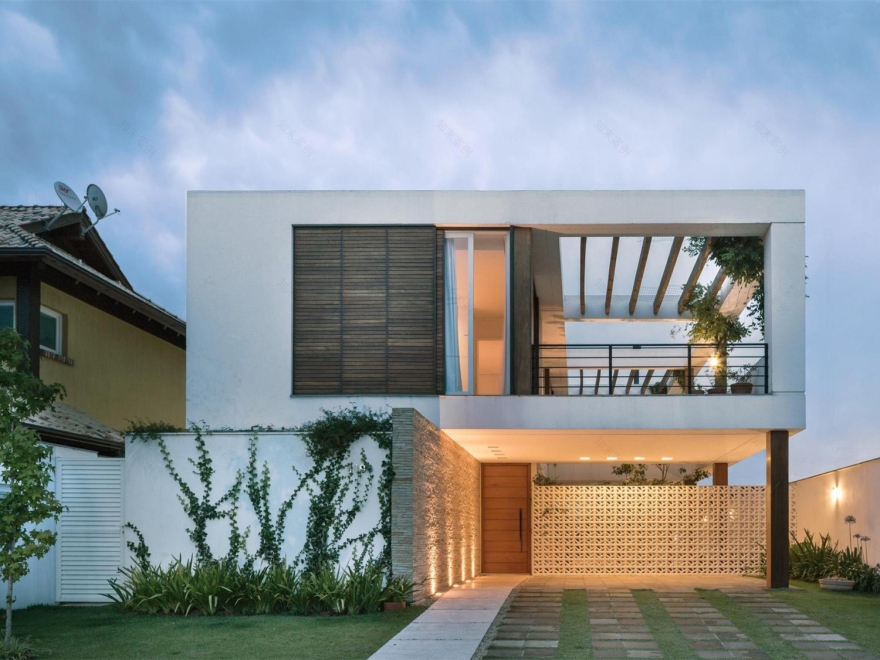 巴西阿雷格里港绿色住宅,融入景观与环保设计-9