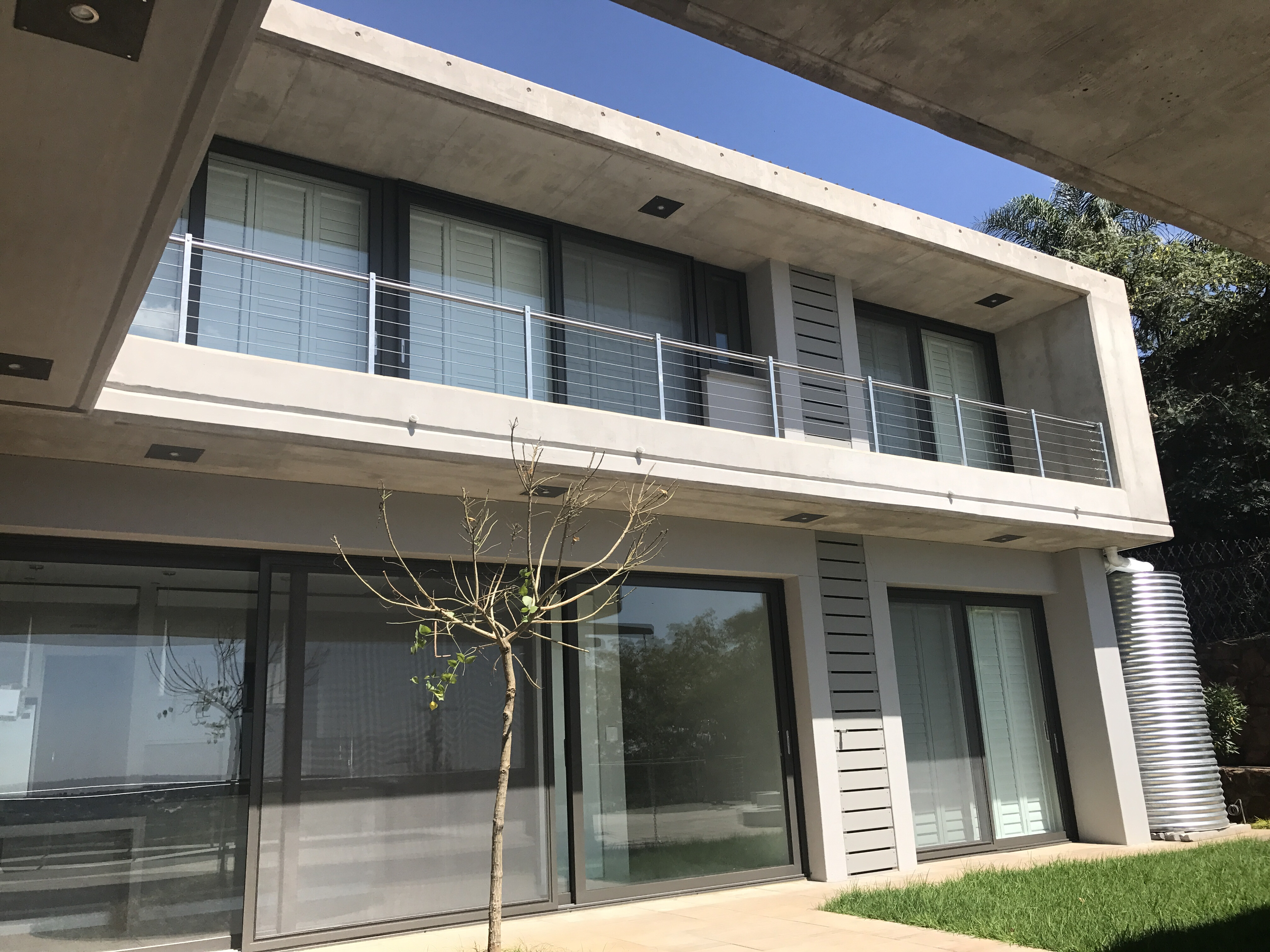 南非绿意盎然的家——Mellet & Human Architects 打造三层别墅-10