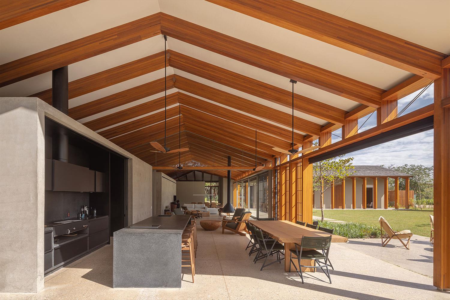 巴西建筑师 Gui Mattos 的木结构环保住宅设计-12