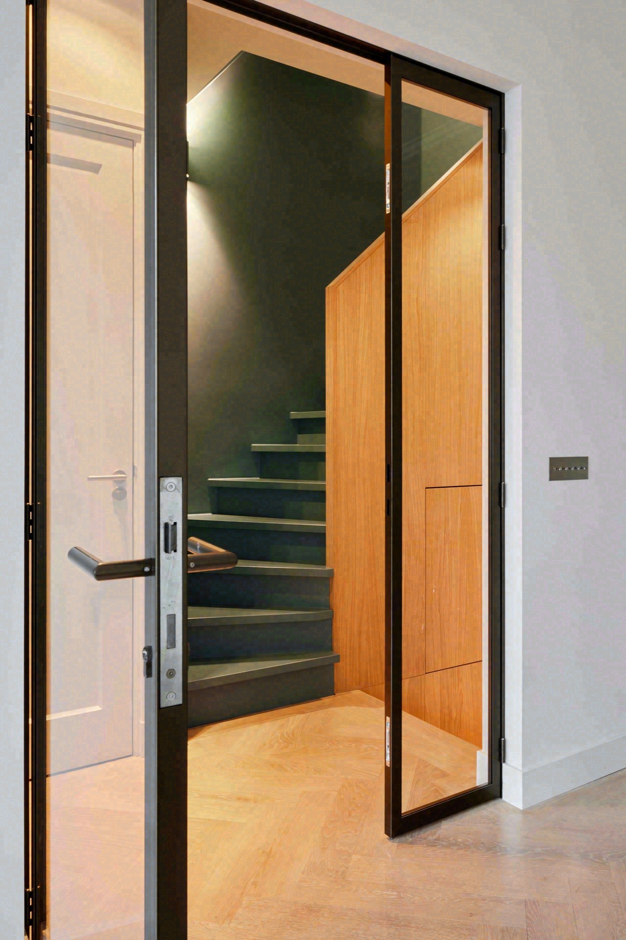 Verfijnd maatwerk in totaalinterieur-6