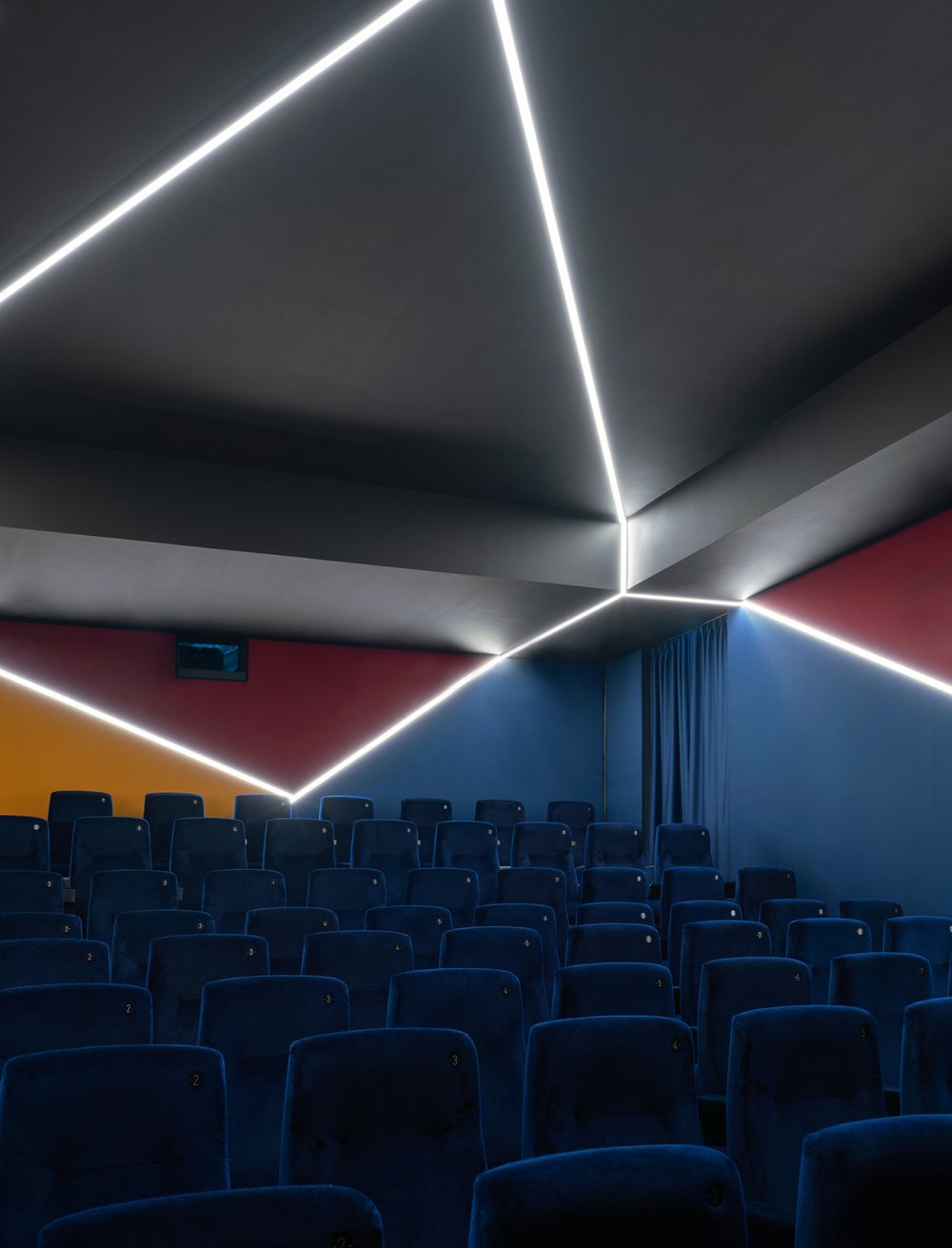 库尔公园电影院：位于巴特萨罗的电影院-5