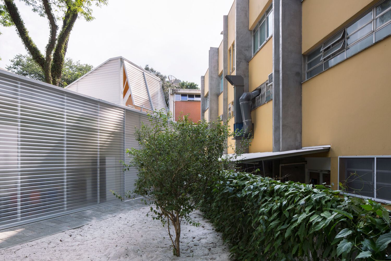 巴西幼儿园的绿意空间 · Pinheiros Club School-53