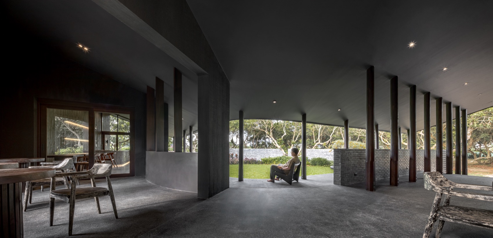 小花园中的MADA咖啡馆丨泰国丨BodinChapa Architects-36