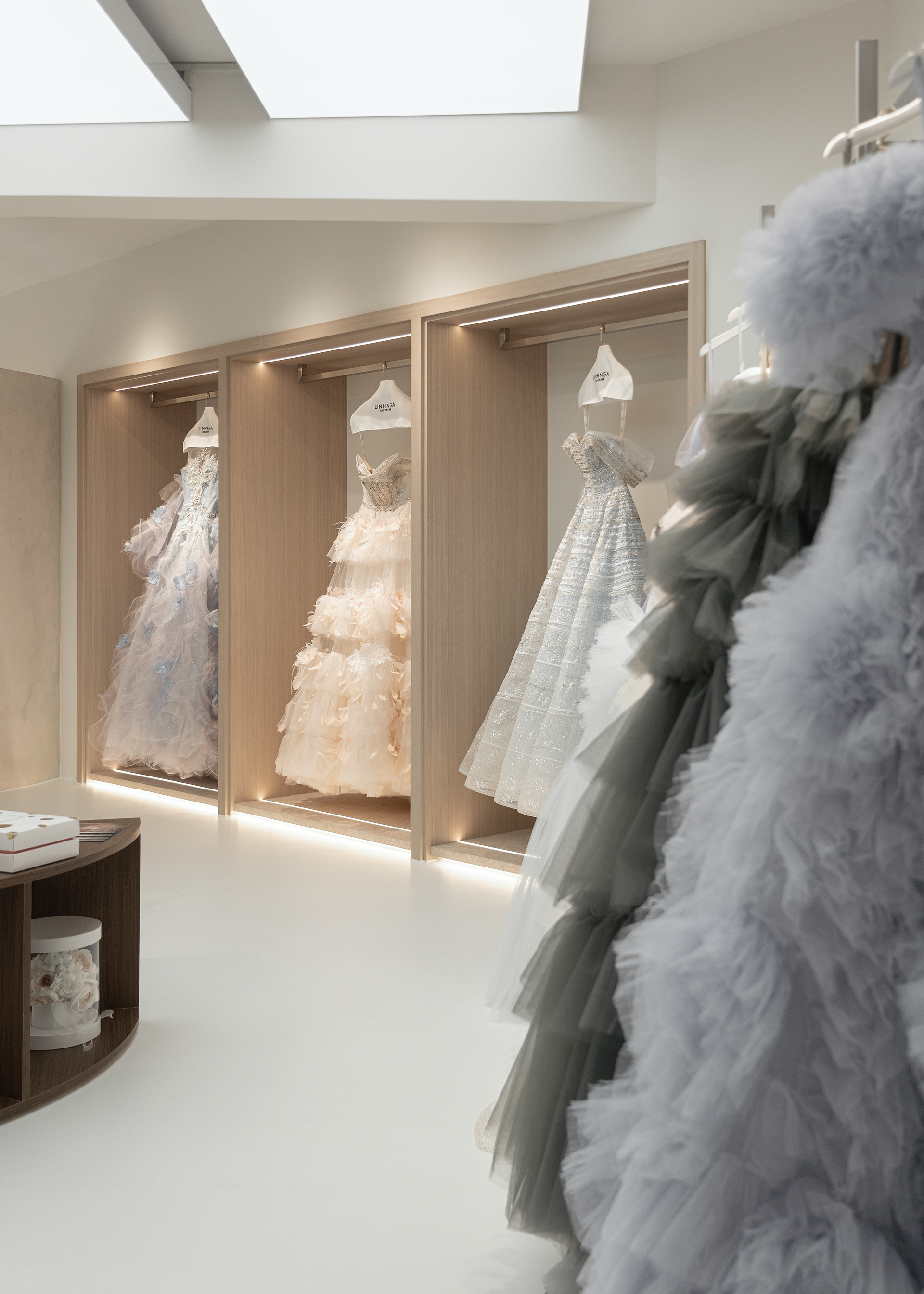 白宫婚纱试衣展厅丨中国台中丨Haven Space Design-7