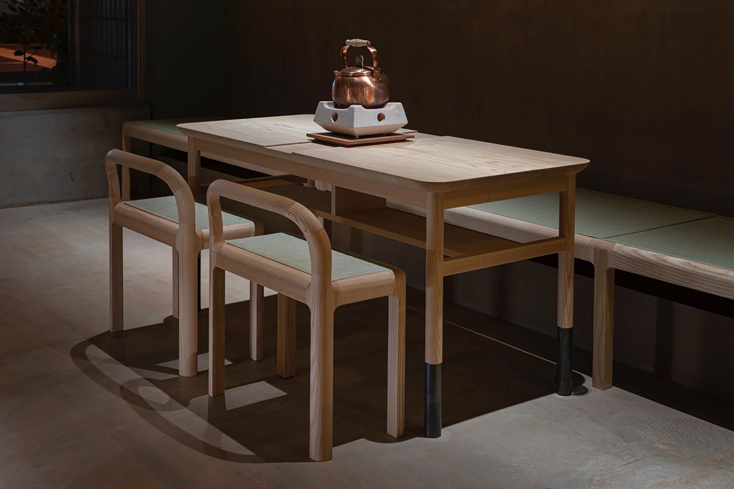 畳の椅子「bunbuku」及配套桌子设计丨辻村久信设计事务所,株式会社ムーンバランス-12