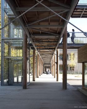 柯洛中学 campus 重构与扩展